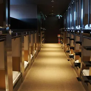 Capsule hotel Men Only Capsule & Sauna, Bathhouse 男性専用サウナ&カプセル Minami Roppongi Tokyo